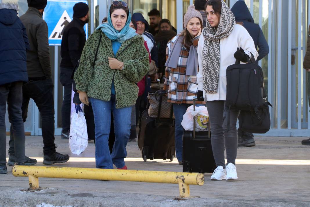 Valizini kapan Türkiye'ye koştu. 5 Nisan'a kadar sürecek 19